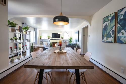 Fabulous Mid Century 4BR 3Bath House in 威尼斯公園