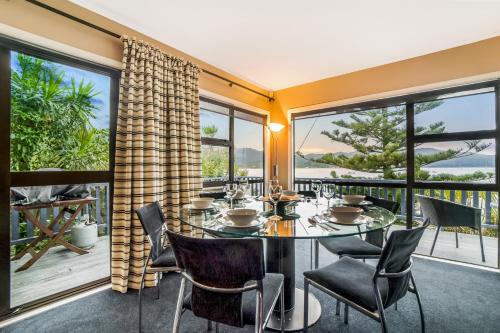 ระเบียง/ชานเรือน, โคโรมีนเดล อพาร์ตเมนต๋ (Coromandel Apartments Ltd) in โคโรแมนเดล