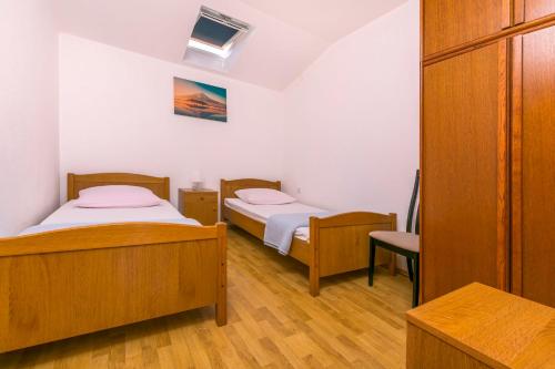 Apartments Ivan - image 4