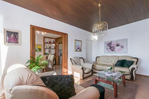 Apartment and Rooms Tatjana - image 5