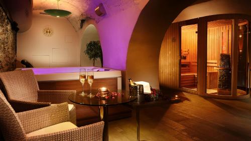Hotel Ambassador - image 14