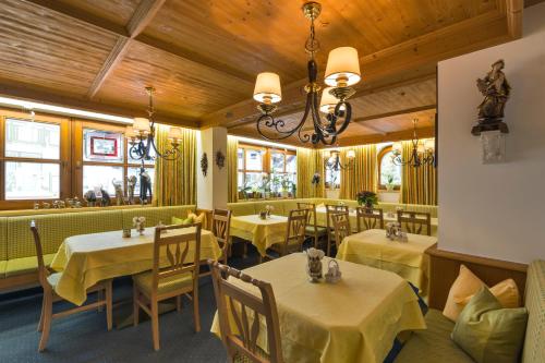 ห้องอาหาร, Hotel Ehrenreich in ซังคท์ แอนทัน แอม อาร์ลบูร์ก