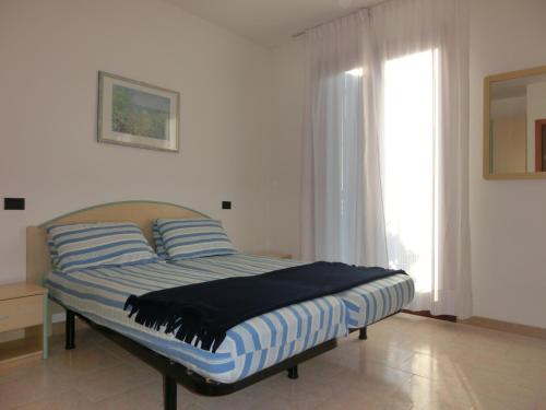 Two-Bedroom Apartment image 4