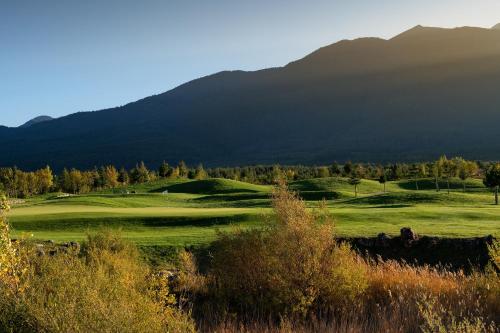Pirin Golf & Country Club Apartment Complex - image 3