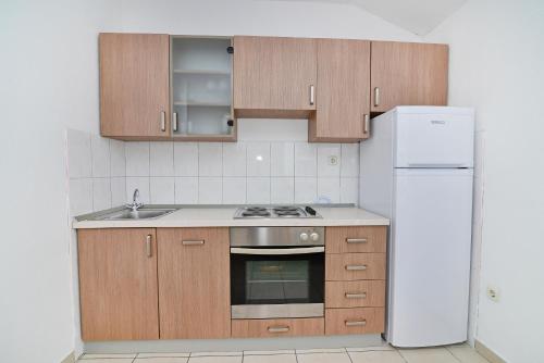 Apartment image 6