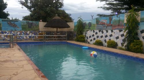 Uima-allas, Dubai Resort Hotel in Adjumani