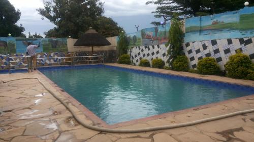 Uima-allas, Dubai Resort Hotel in Adjumani