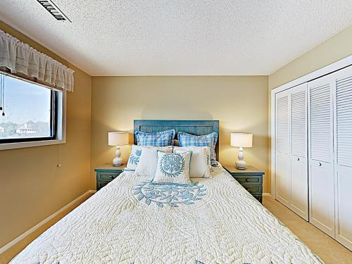 New Listing! Litchfield Condo Near Ocean Condo - image 3