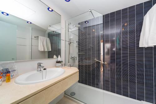 Globales Lord Nelson - image 5