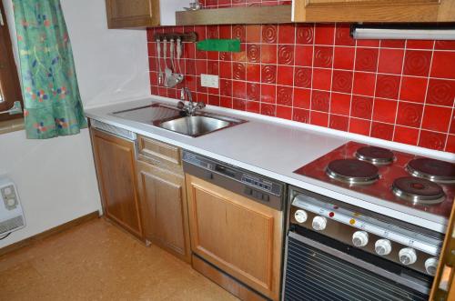 ห้องครัว, Ferienhaus Dum in กรีเบิน