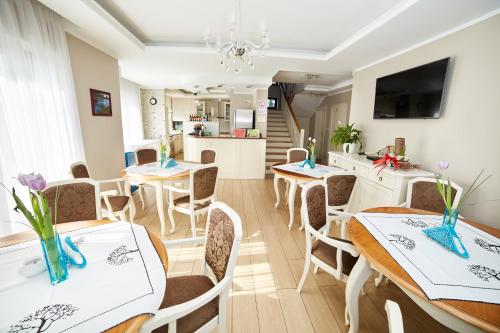 Étterem, Ośrodek Ukazia (Osrodek Ukazia) in Miloslaw