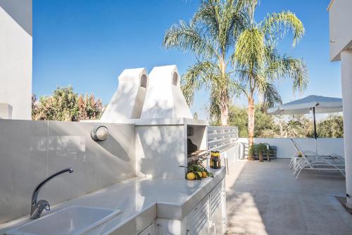 5 Star Private Villa Protaras Protaras Villa 1234 - image 6