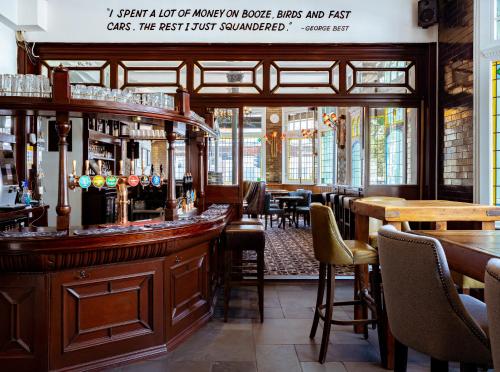 Black Lion - image 7