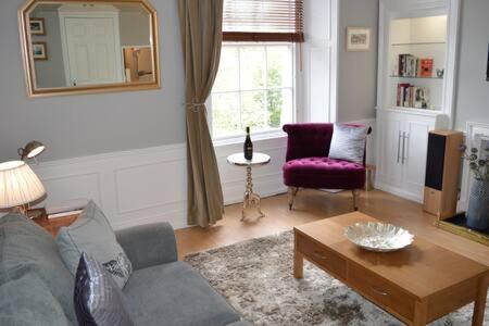 castle Apartment 1, Edinburgh (photo 4)