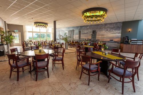 ห้องอาหาร, Atlas Hotel Holiday in สปิจเนนิซ