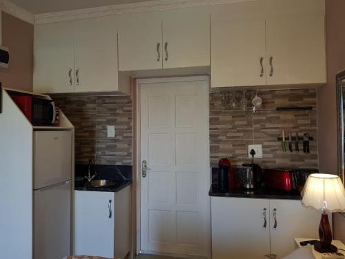 Facilities, RJs Guesthouse in Newlands West