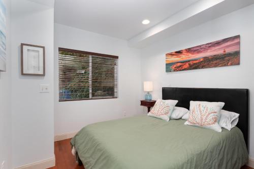 Amazing Sunsets At 3Br Home Over The Puget Sound Home - image 8