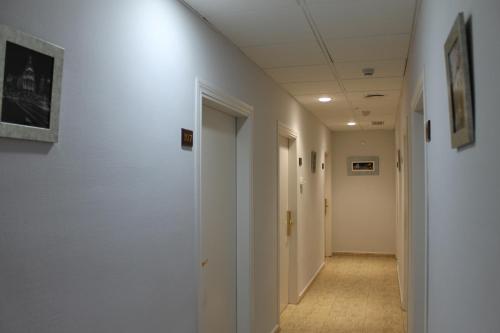 Hotel Barajas Plaza - image 5