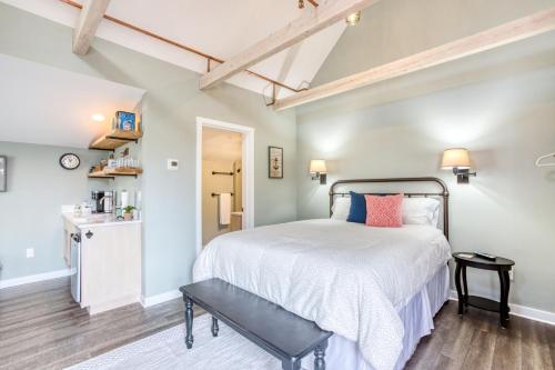 Sea Glass Inn