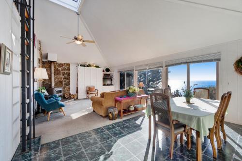 Cove House - main image