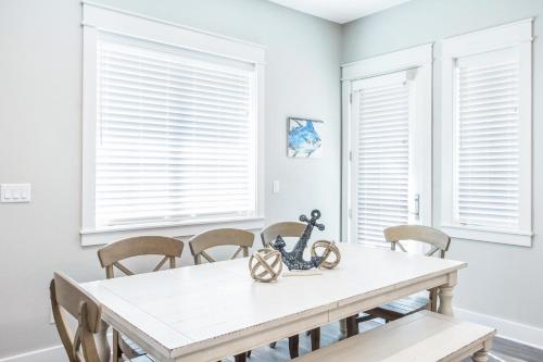 Brand-New Palmilla Beach Townhome With Beach Access Townhouse - image 3