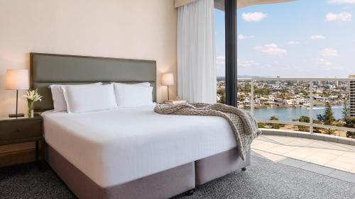 Oaks Gold Coast Hotel