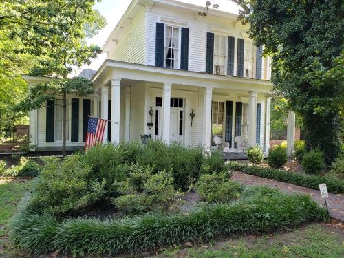 Heritage Inn BNB - Accommodation - Holly Springs