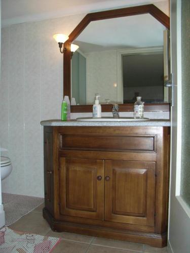 Twin Room with Private External Bathroom