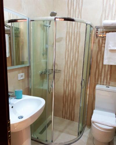 Comfort Hotel - image 8