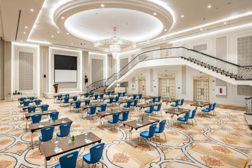 래디슨 블루 호텔, 제다 플라자 - 비즈니스 센터
