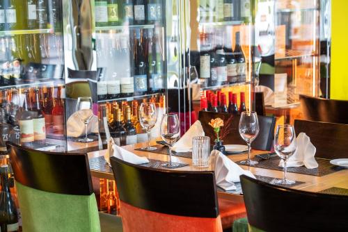 通伯根机场酒店 通伯根机场酒店