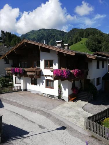 Ferienwohnung Innerhofer - Apartment - Hollersbach im Pinzgau