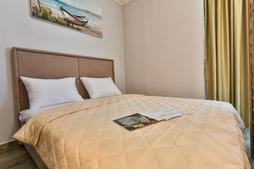Studio Apartment image 7