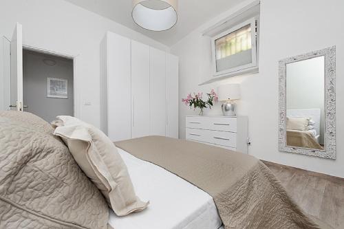 BMGA l Mon Amour San Giovanni Apartment, Рим (фото 7)