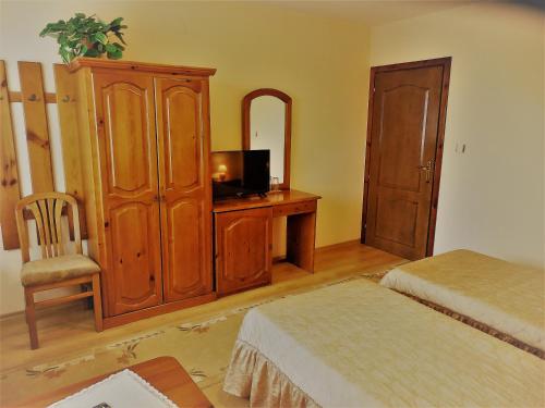 Boyadjiyski Guest House - image 12