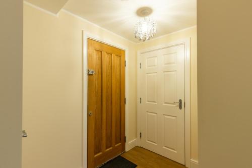 Velvet 2-bedroom apartment, Clockhouse, Hoddesdon