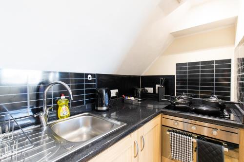 Velvet 2-bedroom apartment, Clockhouse, Hoddesdon