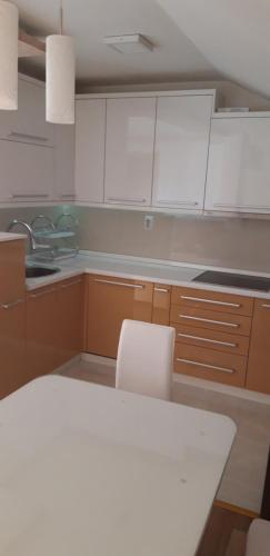 Apartments Holiday - image 7
