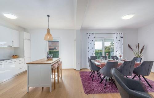 Modern Villa Anita with Pool near Porec - image 7