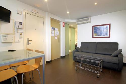 Classbedroom Born Apartments 2