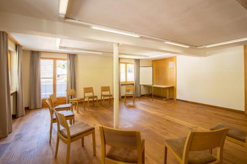 Hotel Gasthof KREUZ - image 12