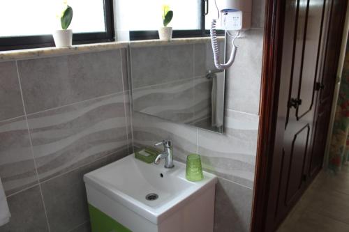 Superior Two-Bedroom Apartment image 10