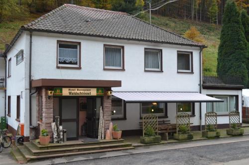 Indgang, Hotel Restaurant Waldschlossel in Elmstein