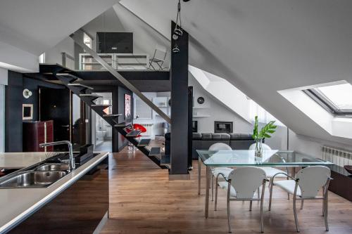  Oktheway Loft Maestranza in A Coruña