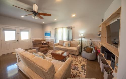 Port A Outback Home - image 9