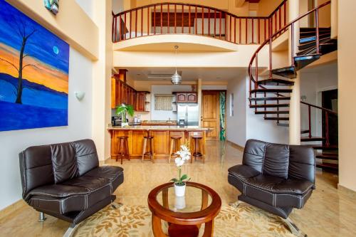 Lake Arenal Condos in Naranjos Agrios