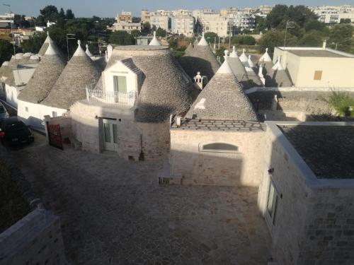 Trulli Manuela 2 4