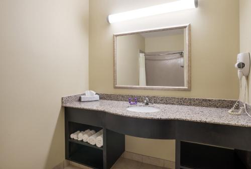 Knights Inn Bunkie - main image