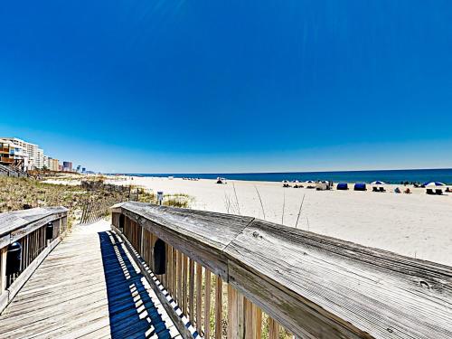 New Listing! 6Th-Floor Perch - Peekaboo Gulf Views Condo - image 5
