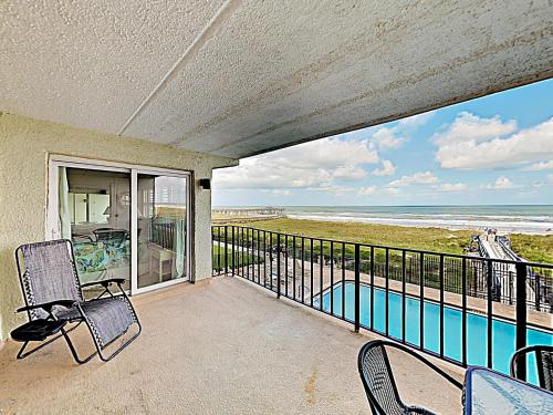 New Listing! Fernandina Beach Oasis With Pool Condo - image 9
